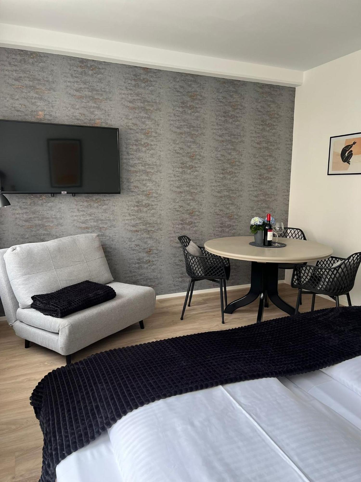 Alpha Rooms Backnang Bagian luar foto