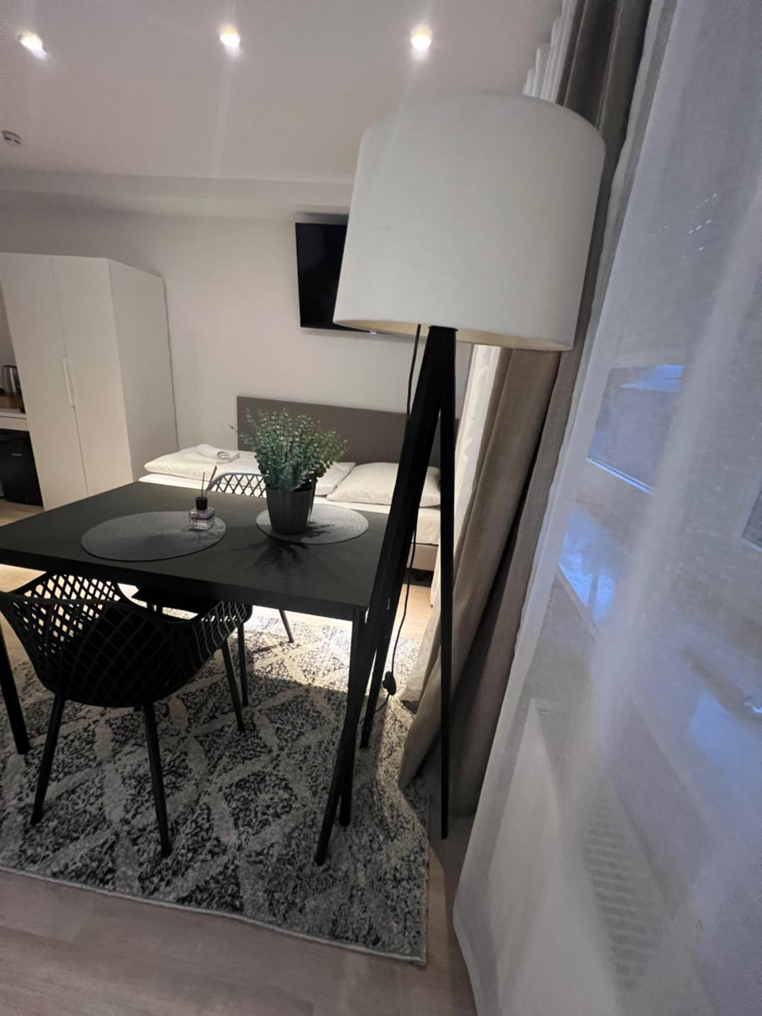 Alpha Rooms Backnang Bagian luar foto